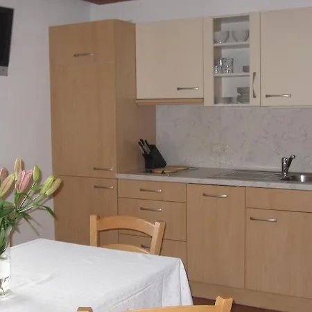Bed & Breakfast Haus Anny